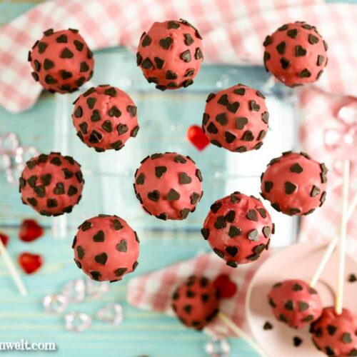 Valentinstag Cake Pops überzogen mit Candy Melts - Foodblog Topfgartenwelt