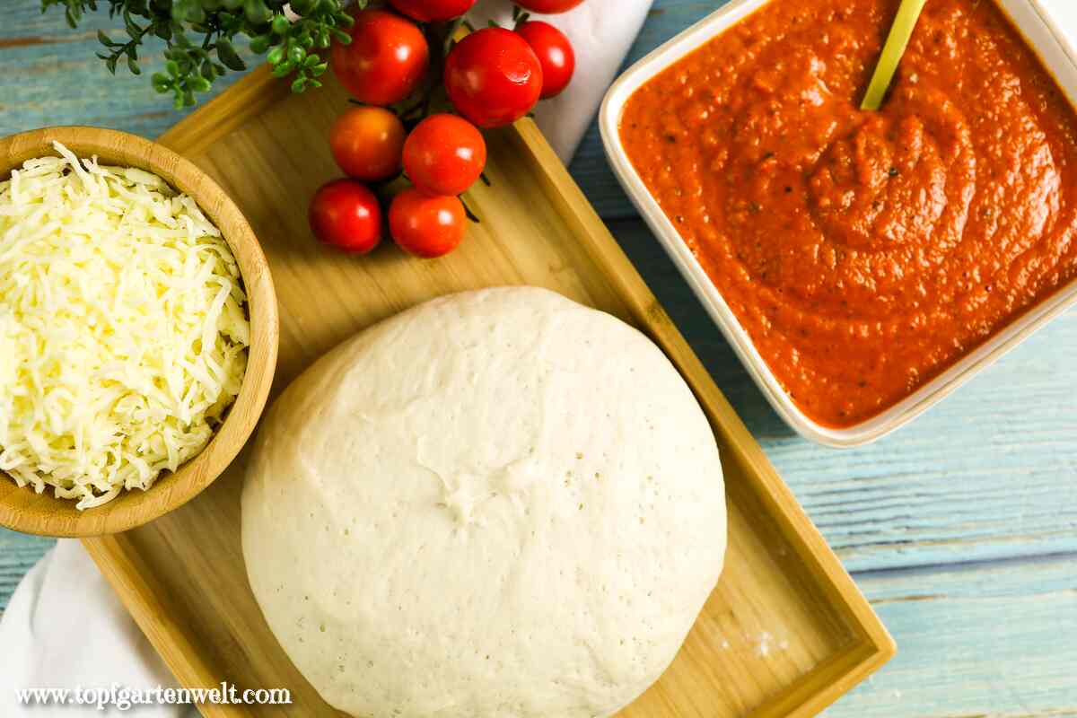 Schneller Pizzateig mit Trockenhefe wie in Italien